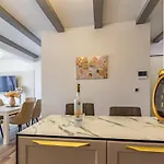 Appartement 4 Bedroom Lovely In Medulin