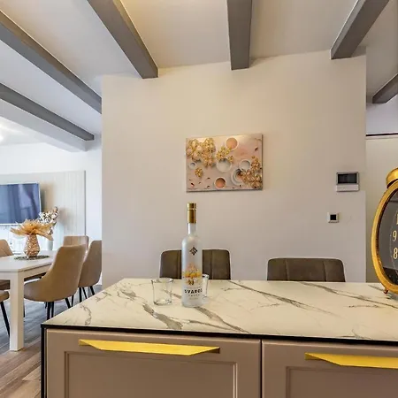 Διαμέρισμα Amazing In With House Sea View Μεντουλίν