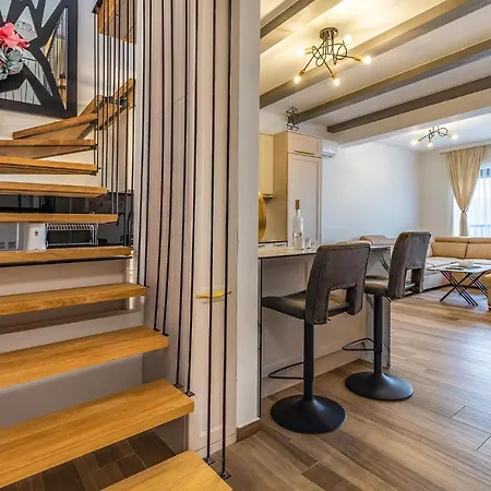 Amazing In With House Sea View *